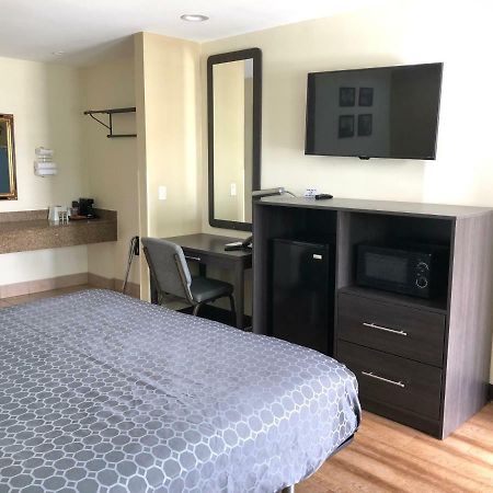 Simply Home Inn & Suites - Riverside Buitenkant foto