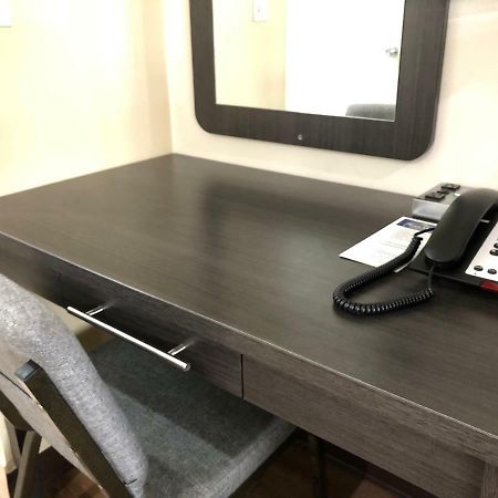 Simply Home Inn & Suites - Riverside Buitenkant foto