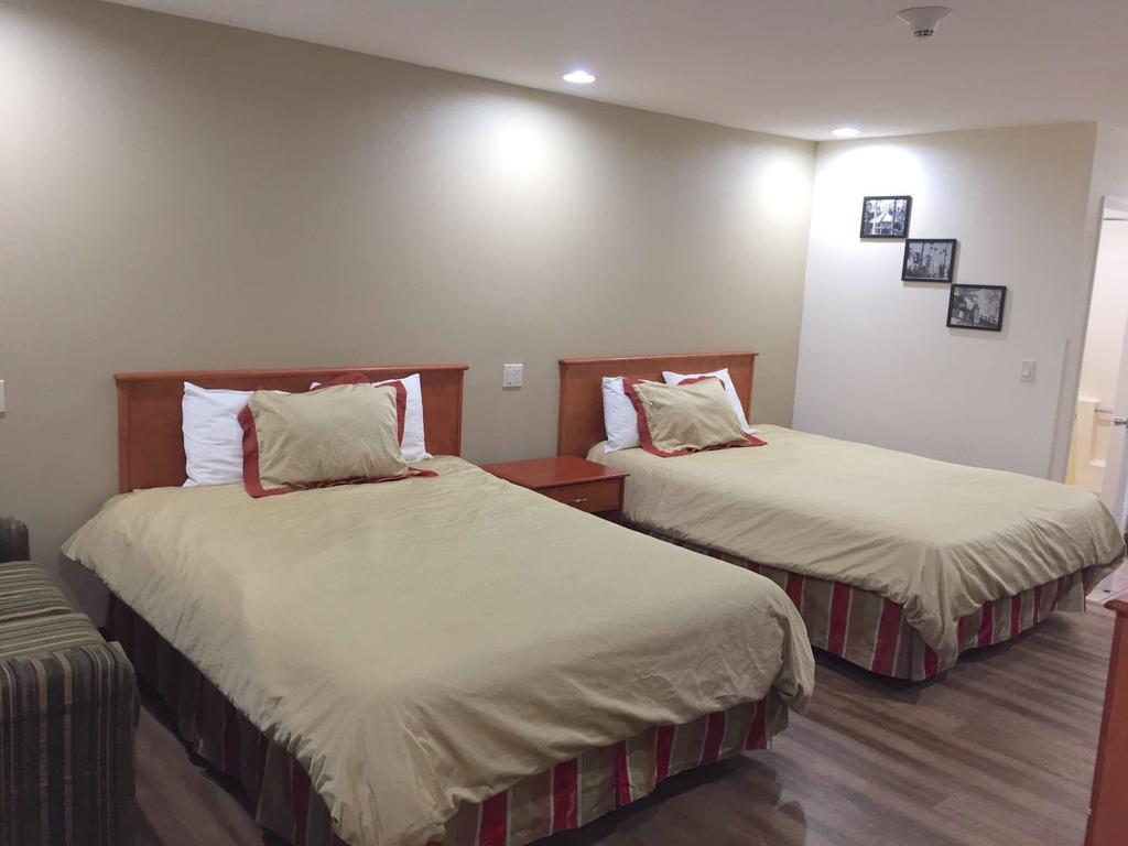 Simply Home Inn & Suites - Riverside Buitenkant foto