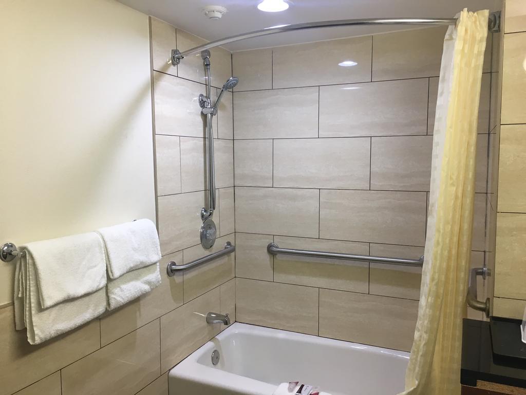 Simply Home Inn & Suites - Riverside Buitenkant foto