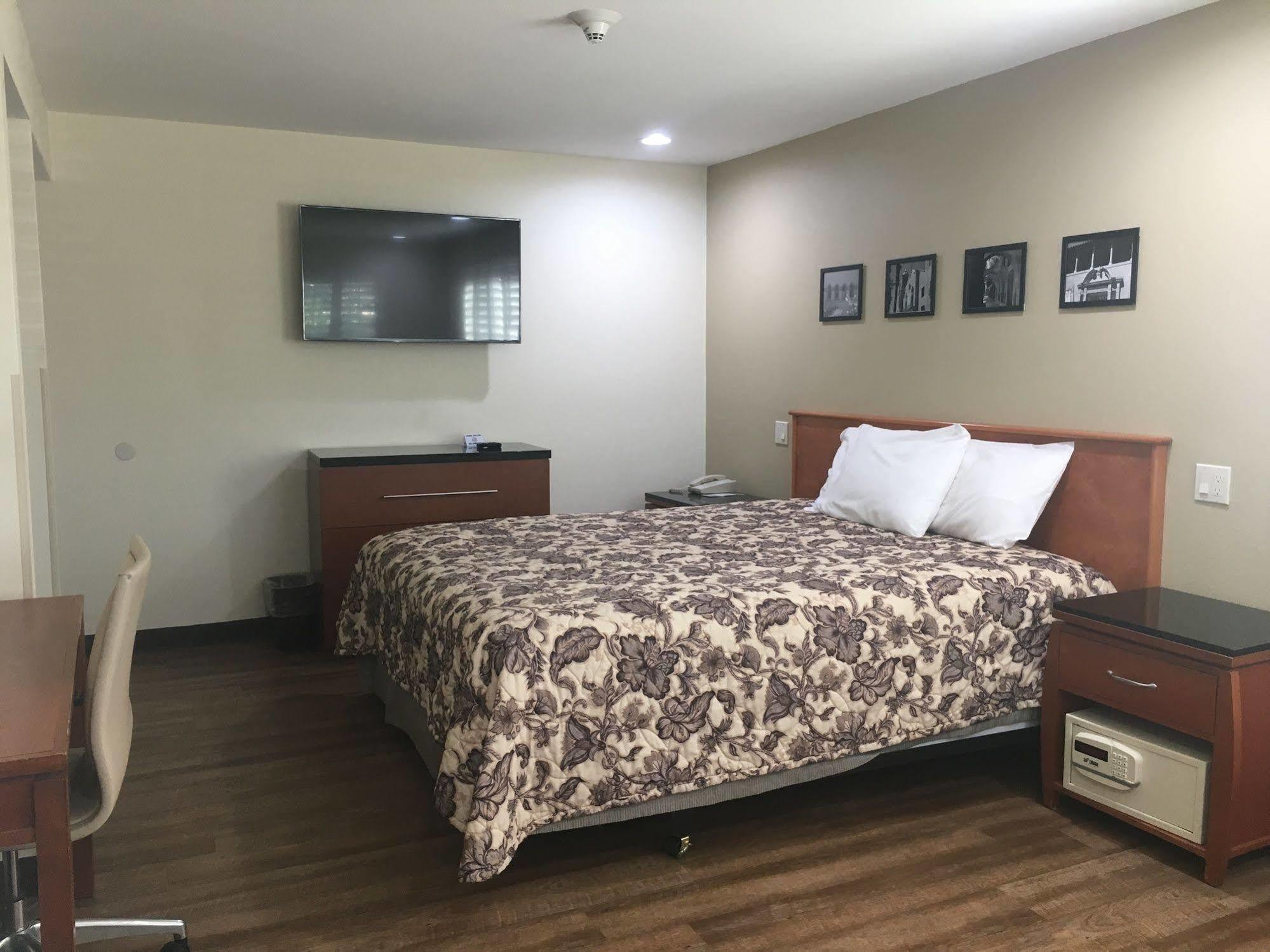Simply Home Inn & Suites - Riverside Buitenkant foto